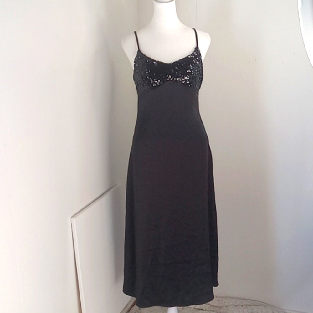 House of Harlow 1960 Black Sequin Midi Dress